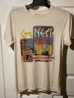 GENESIS Chaser Cream Graphic World Tour '78 Short Sleeve Tee
